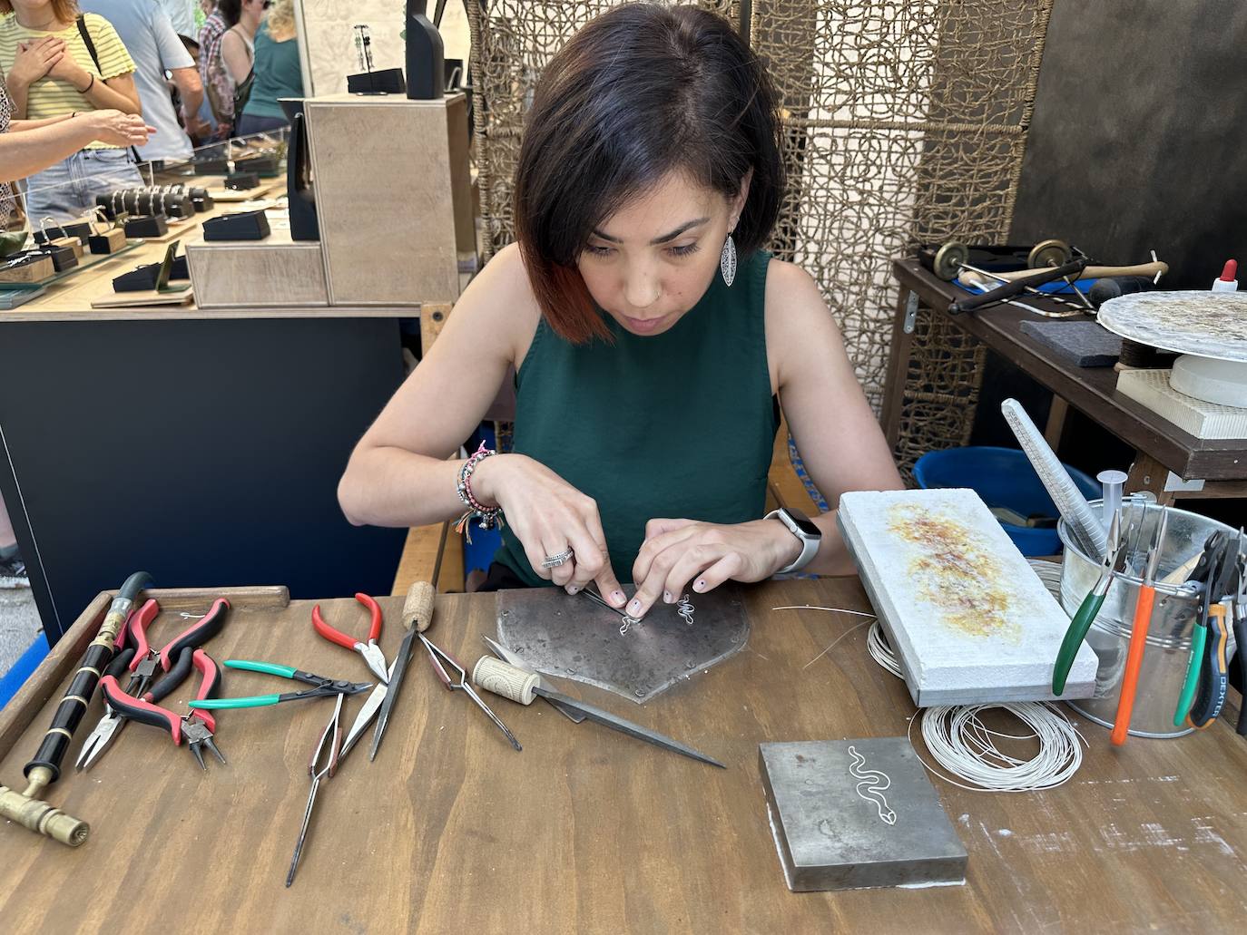 44 artesanos muestran sus trabajos en la Feria Nacional de Oficios Artesanos de Burgos