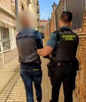 Imagen secundaria 2 - Detenidos trece miembros de una banda criminal que robaba en naves y empresas y actuó en Burgos