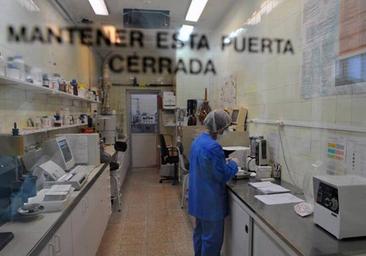 Rehabilitarán la Farmacia Militar de Burgos para ubicar 80 ultracongeladores de vacunas