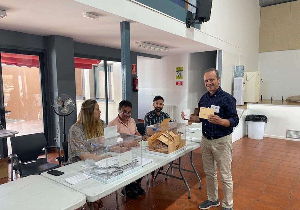 Votación del candidato al Senado por Vía Burgalesa, Gerardo Bilbao.