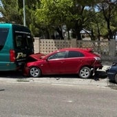 Un conductor ebrio impacta contra varios vehículos aparcados en Aranda