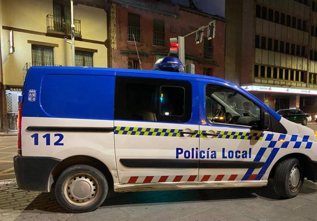 Vehículo de la Policía Local de Aranda de Duero.