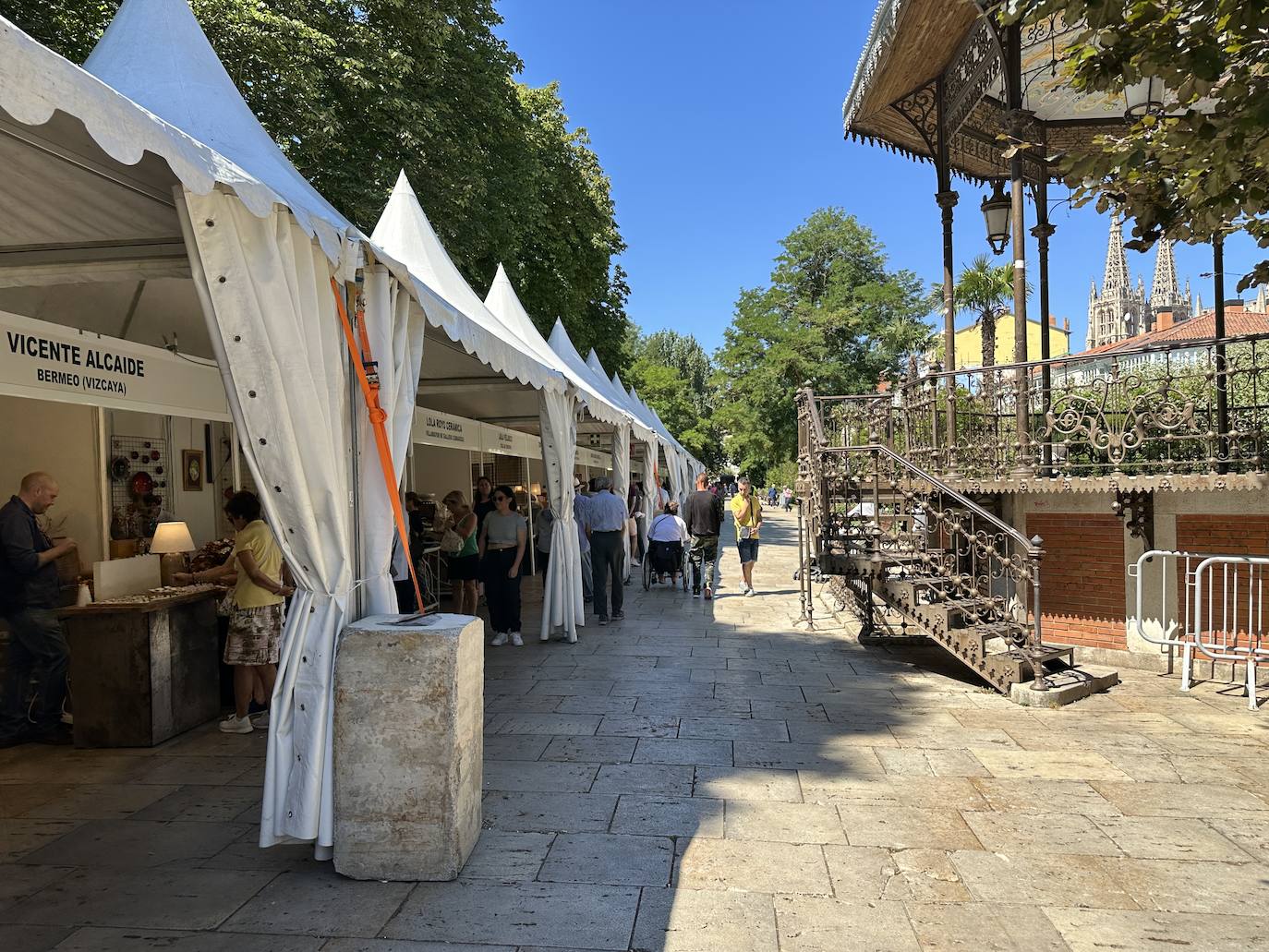 La cerámica, protagonista en el Paseo del Espolón de Burgos