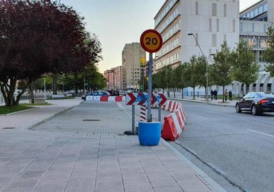 Obras en la avenida Reyes Católicos