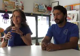 Cristina y Andrés, docentes de Sonrieducando