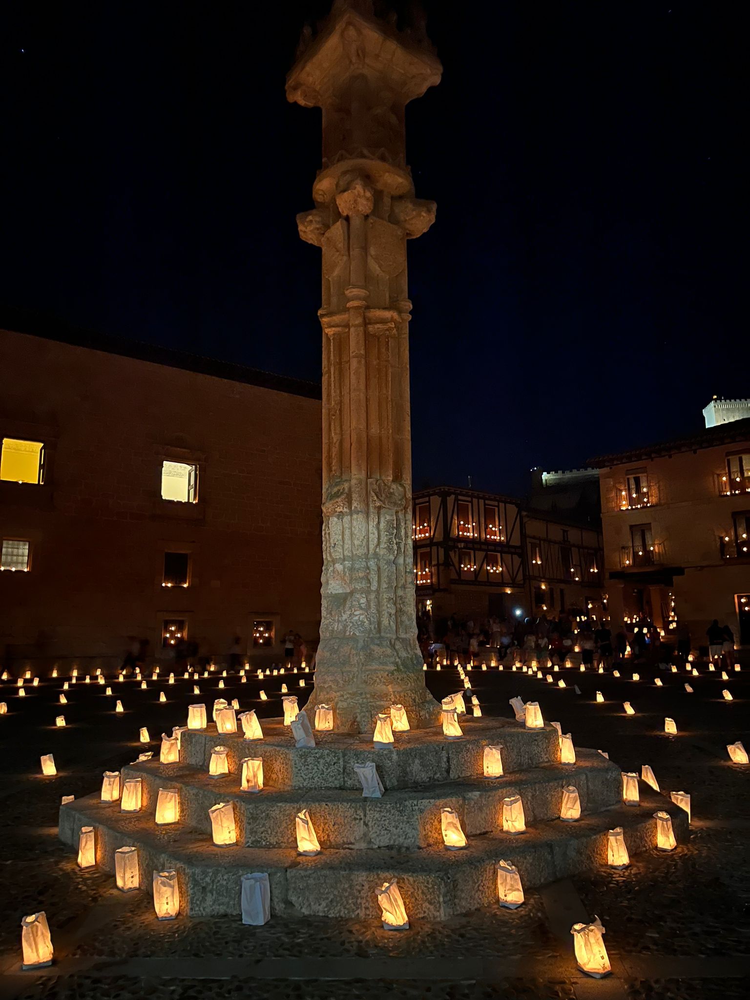 La noche de las velas de Peñaranda en imágenes