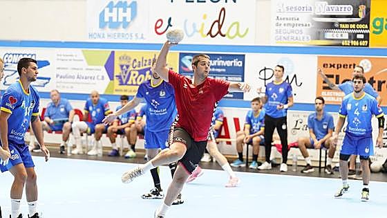 El UBU San Pablo Burgos gana sus dos partidos en Nava de la Asunción