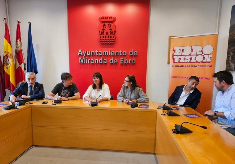 La concejala Cristina Ferreras inauguró el acto de presentación de Ebrovisión