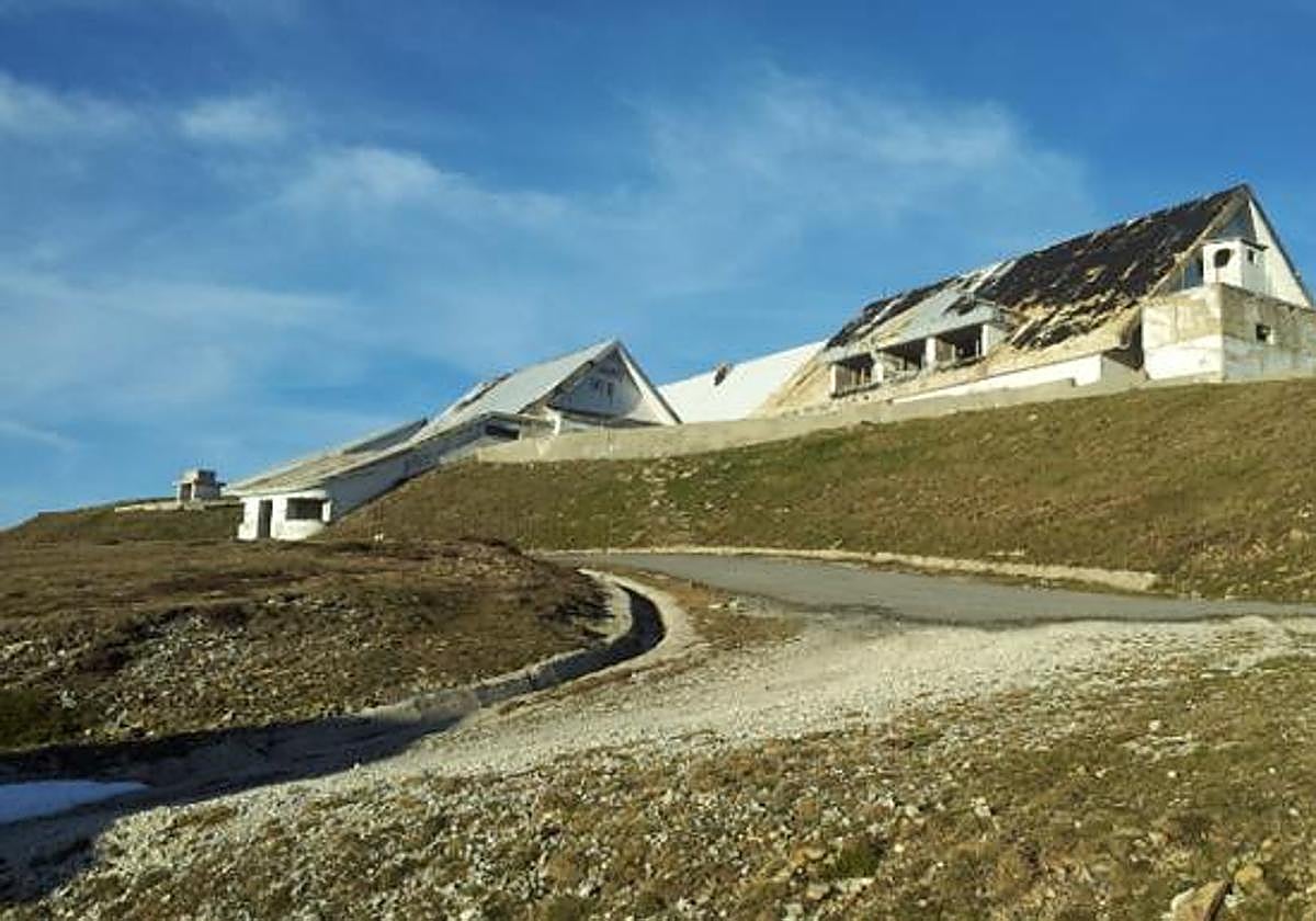 Antigua base militar de Picón Blanco en Espinosa de los Monteros.