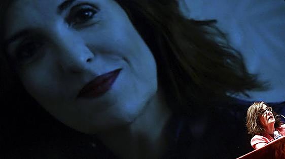 Elvira Lindo: «Mi trabajo es poner en las manos del lector la vida de personas comunes»