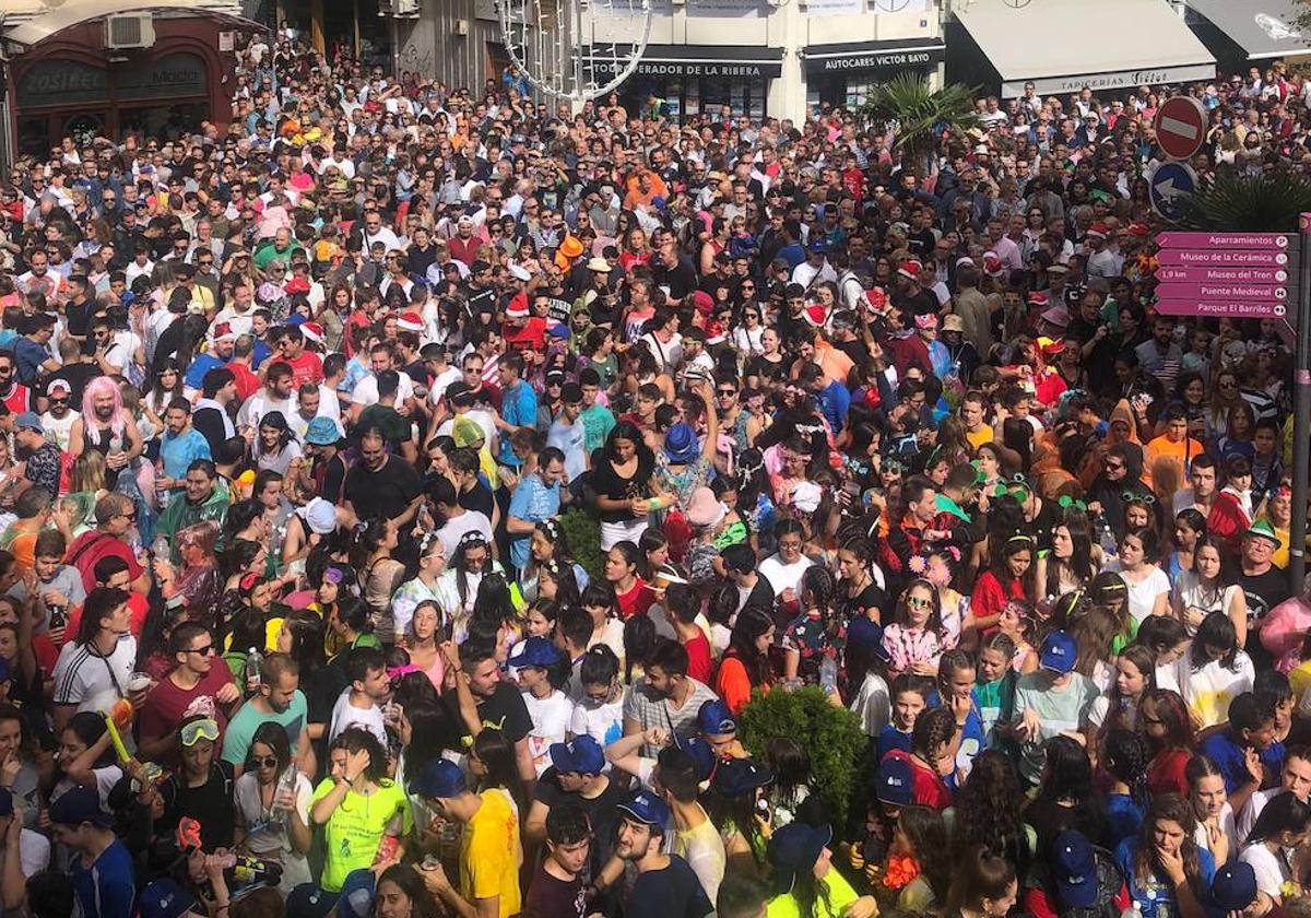 Ambiente en la plaza de Aranda durante el Cañonazo.