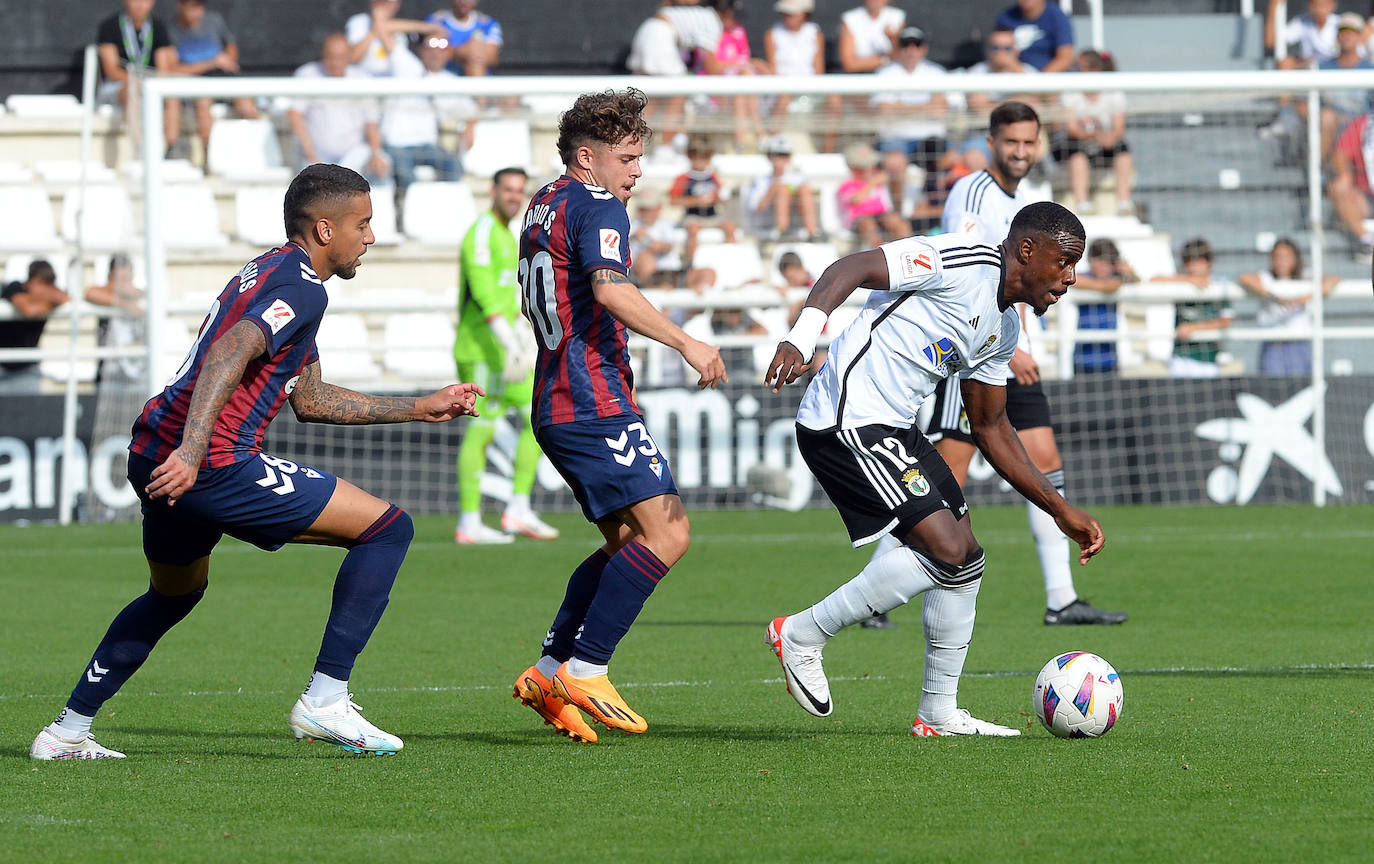 El Burgos CF supera a la SD Eibar