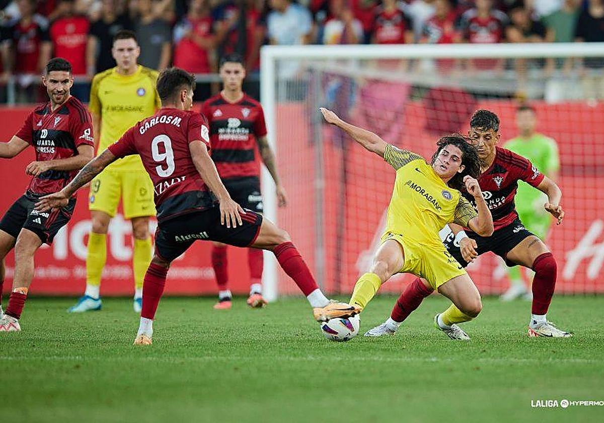 El Mirandés se ha impuesto este domingo al Andorra en un final de locura en Anduva