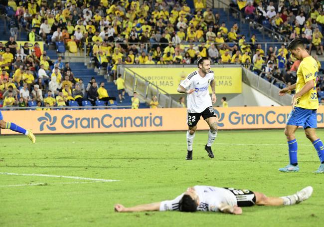 La victoria ante Las Palmas devolvió al Burgos CF al liderato de Segunda 21 años después