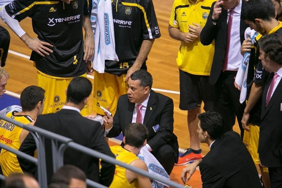 Alejandro Martínez durante su etapa al frente del CB Canarias