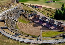 Escenario de la ciudad romana de Clunia.