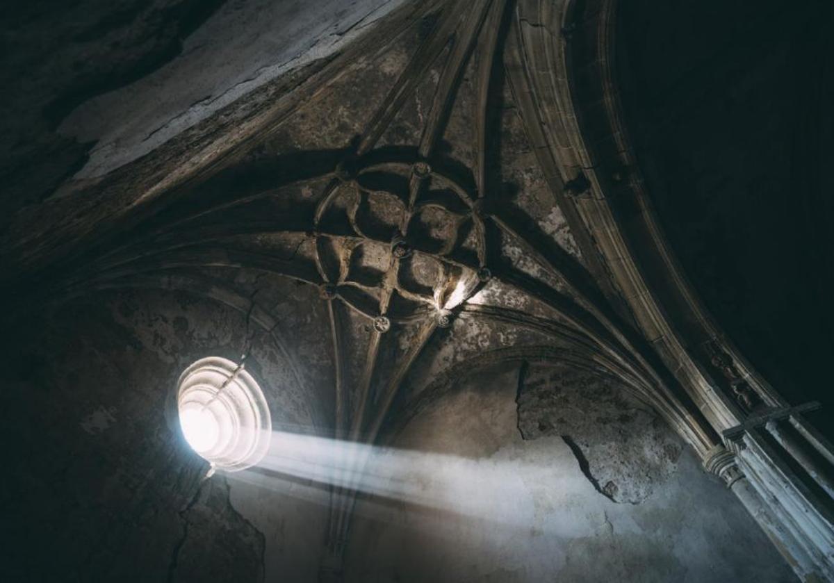 La iglesia de Fuenteodra cuenta con su particular 'milagro de la luz'.