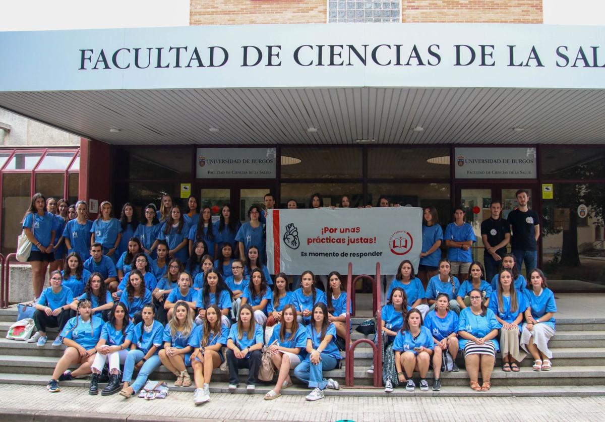 Los estudiantes han protestado desde que empezó el curso.