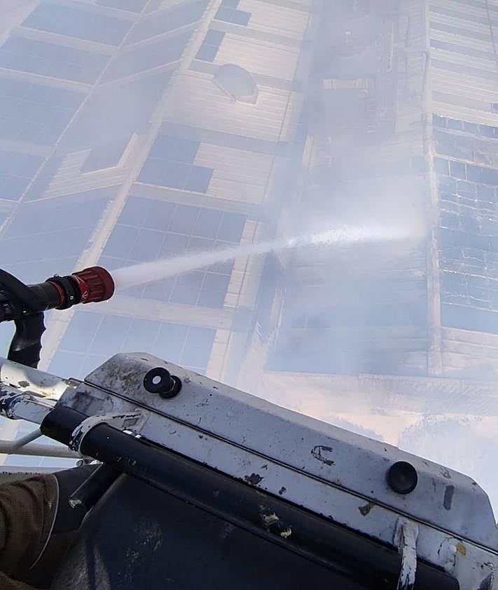 Imagen secundaria 2 - Actuación en el incendio de este martes en las instalaciones de Torreplas