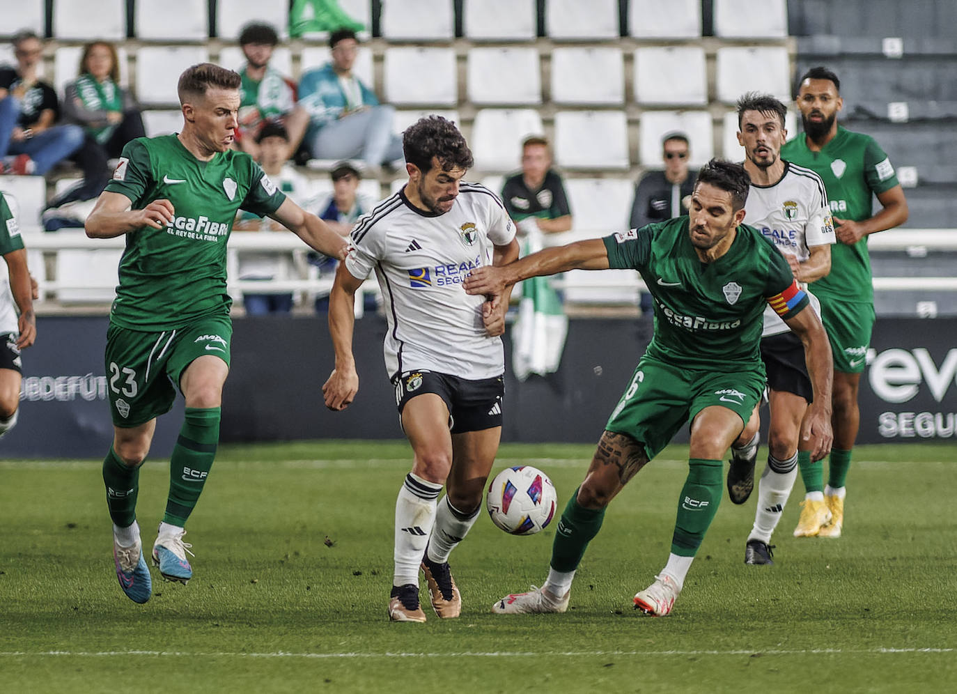 La goleada del Burgos CF en imágenes