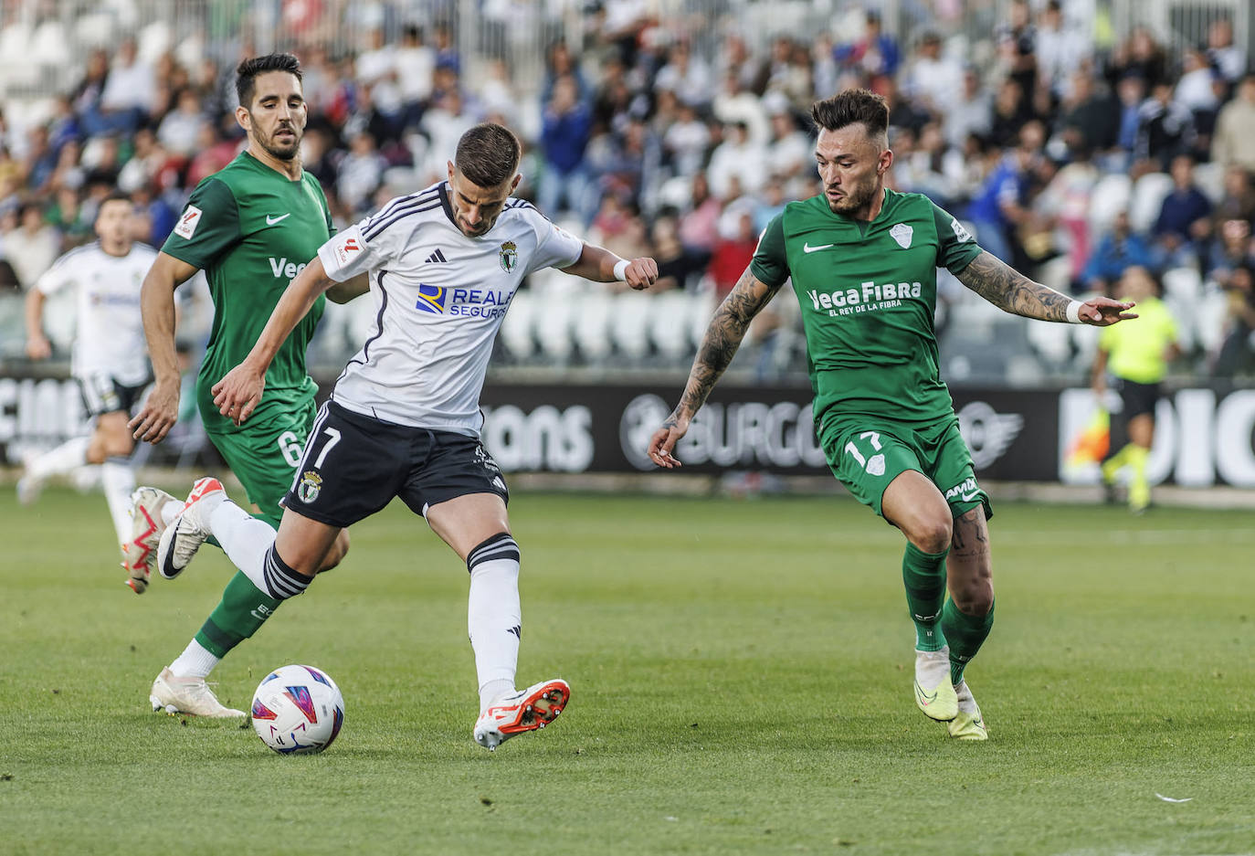 La goleada del Burgos CF en imágenes