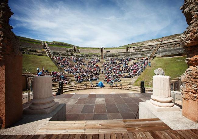 Teatro romano de Clunia.