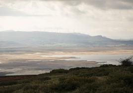 Embalse del Ebro al comienzo del año hidrológico, en octubre, de 2021.