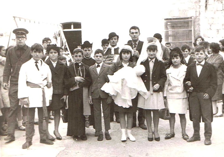 Parece un fotograma de una película de Berlanga; la realidad supera a la ficción en el Hospicio.