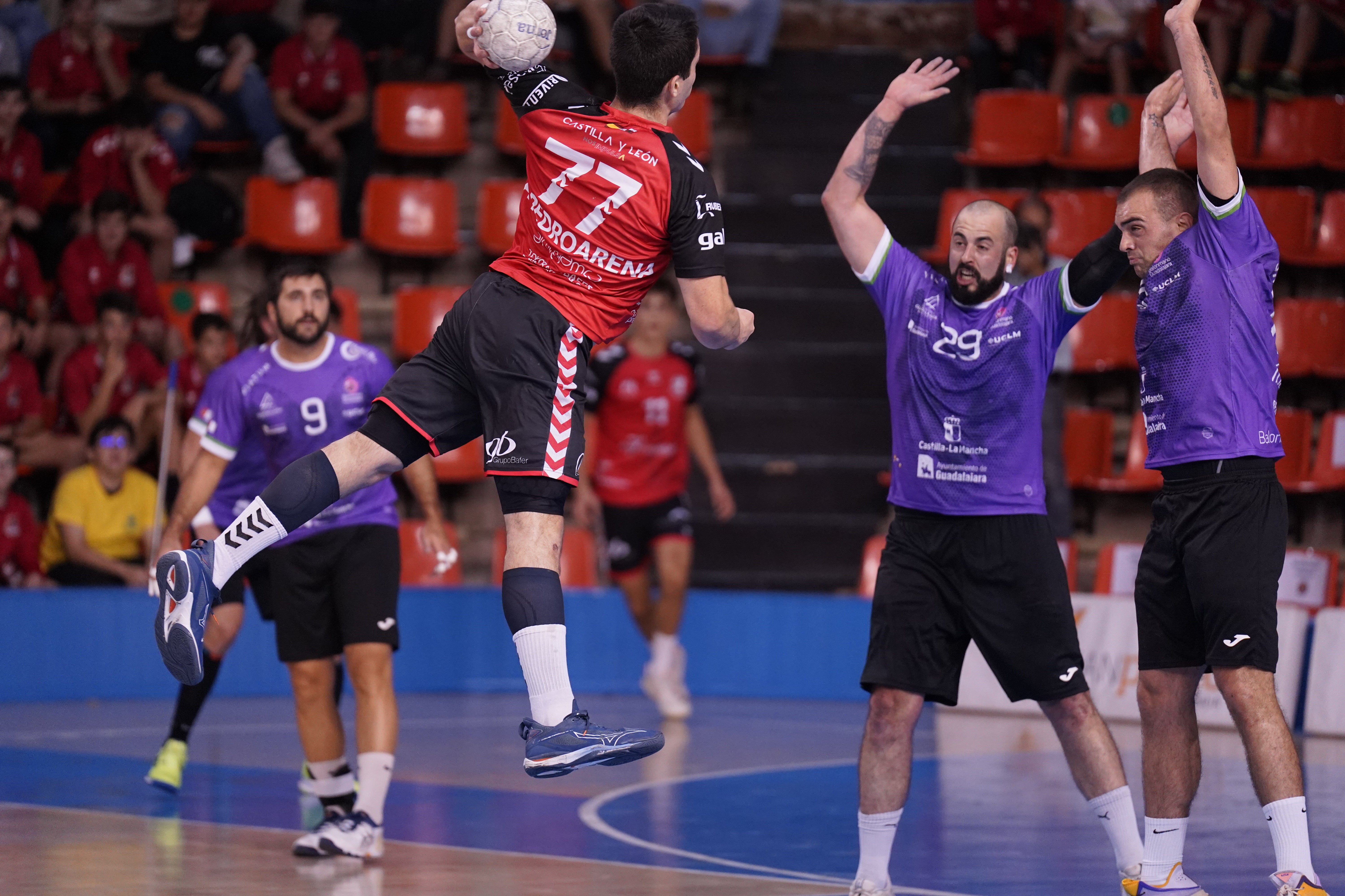 El UBU San Pablo cae ante Guadalajara y queda apeado de la Copa del Rey