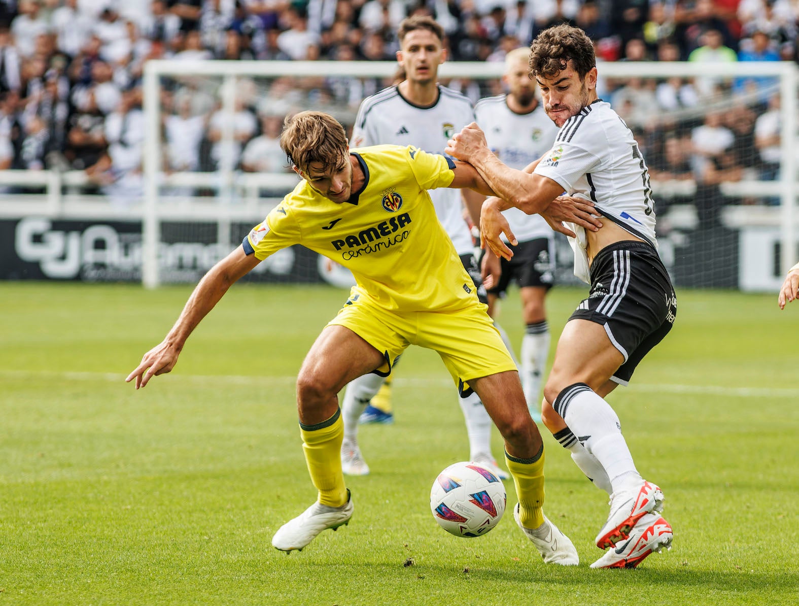 La victoria del Burgos CF ante el Villarreal B, en imágenes