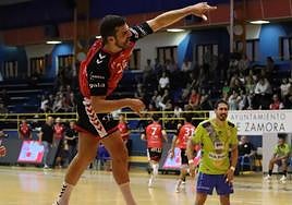 El UBU San Pablo arrolló al BM Zamora.