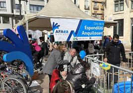 Acto por la espondilitis anquilosante en Burgos.