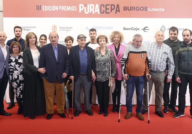 Asistentes a la gala de entrega de los premios Pura Cepa de BURGOSconecta. En la foto, Flor Burgalesa, premio a Mejor Empresa.