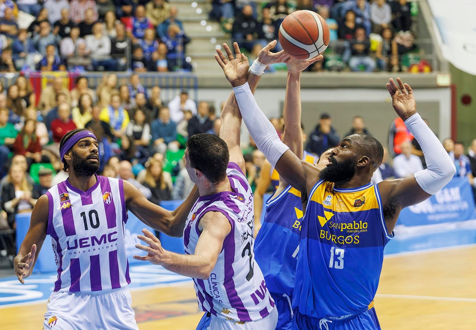 El Longevida San Pablo Burgos acumula su cuarta victoria frente al UEMC Real Valladolid