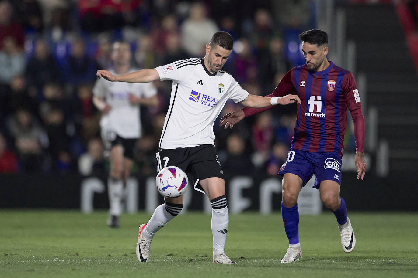 El Burgos CF se desdibuja en Elda