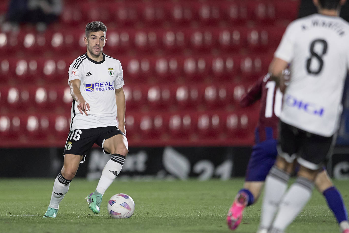 El Burgos CF se desdibuja en Elda