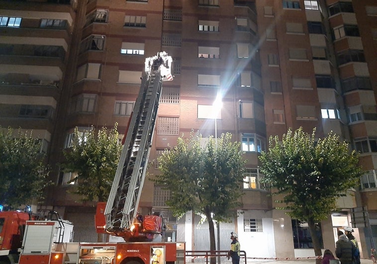 La Policía Local tuvo que cortar el tráfico durante la actuación de los bomberos