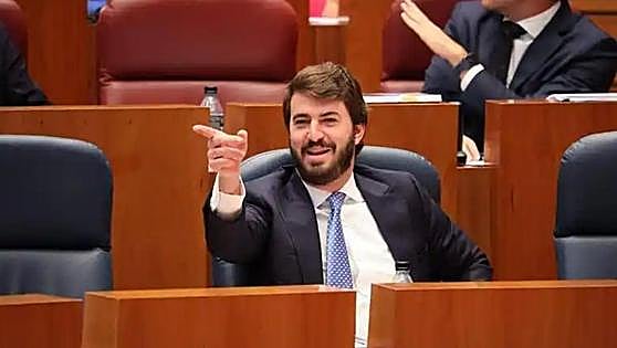 Gallardo niega «rotundamente» haber hecho un gesto obsceno en el Pleno