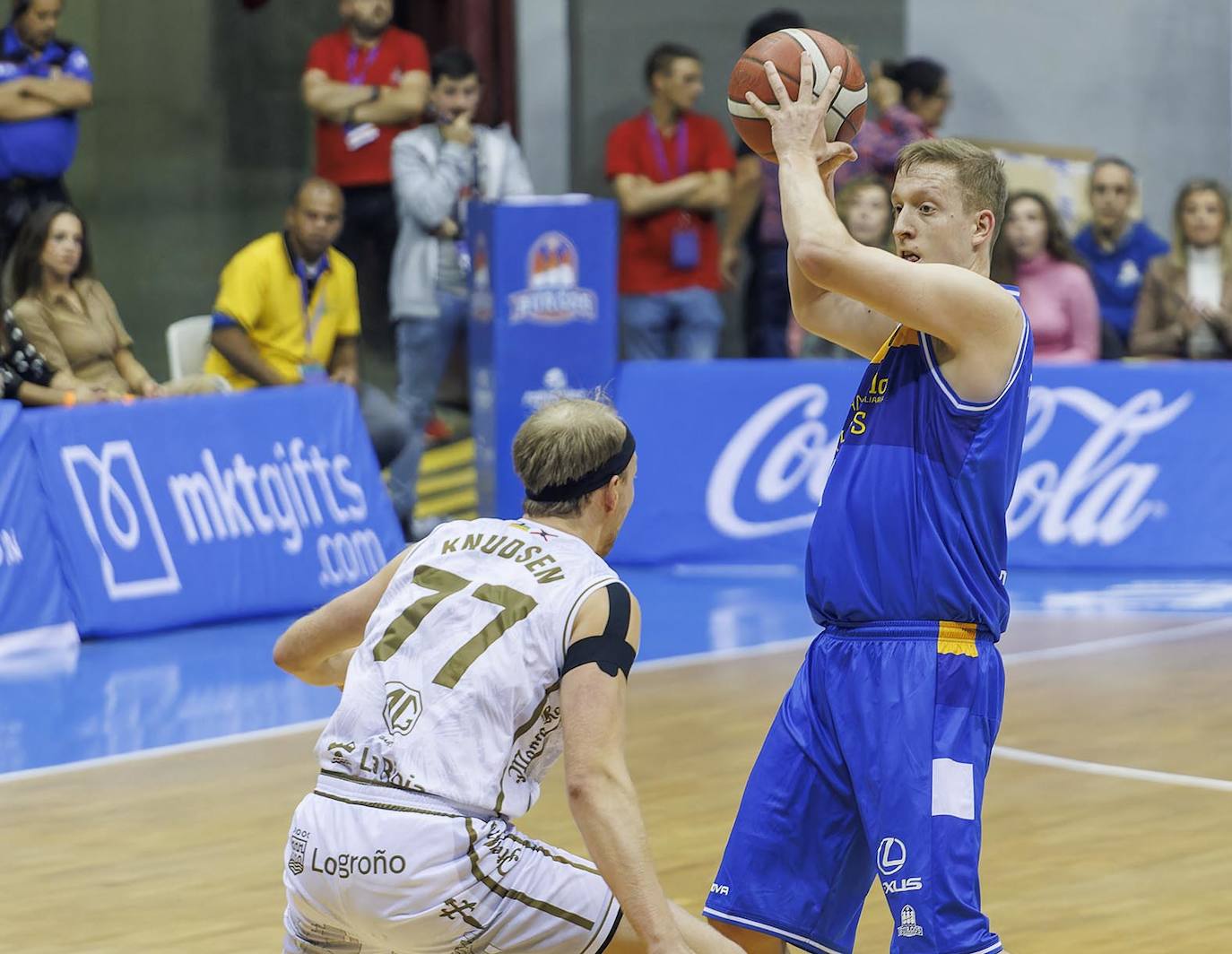 El San Pablo Burgos se impone al Rioverde Clavijo en el Coliseum