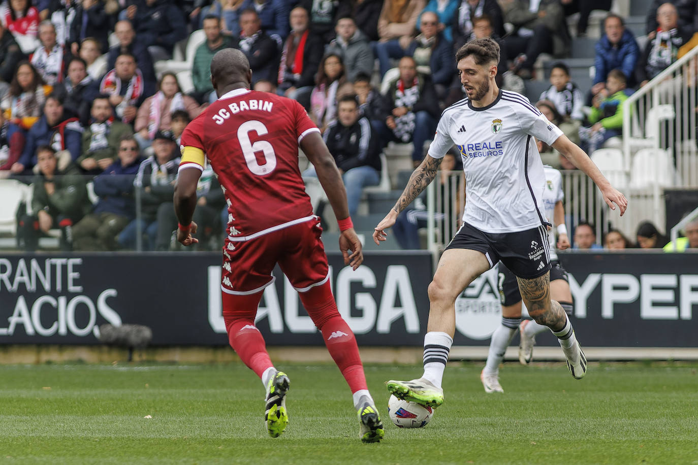 El Burgos CF tira de orgullo para tumbar al Alcorcón