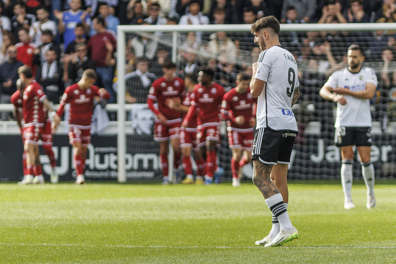 El Burgos CF tira de orgullo para tumbar al Alcorcón