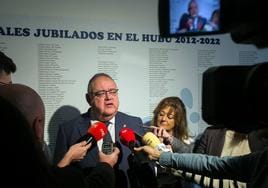 El consejero de Sanidad, Alejandro Vázquez, durante su visita a Burgos este miércoles.