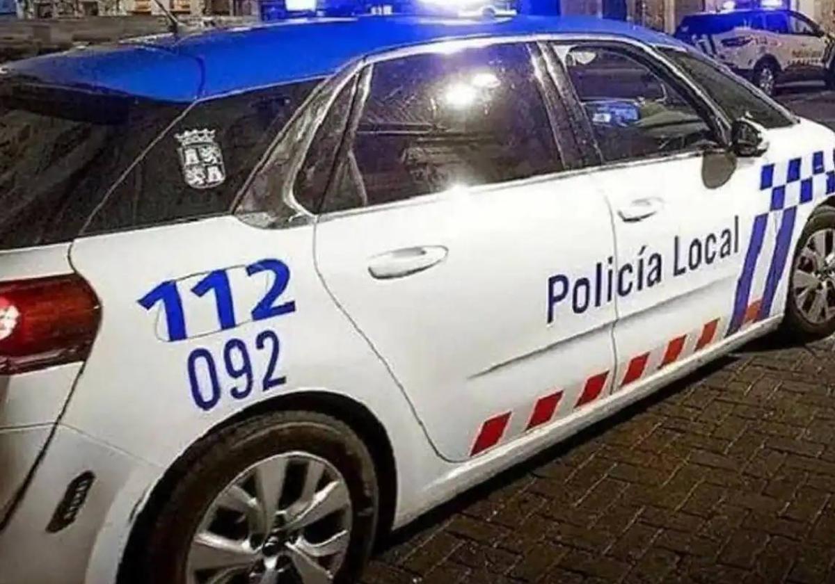 Los agentes de la Policía Local patrullaban cuando la mujer les relató los hechos.