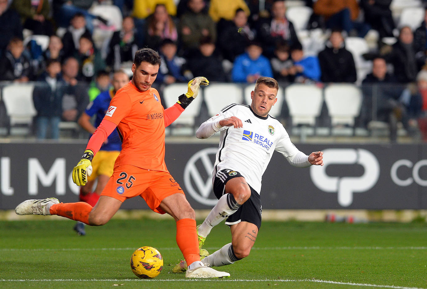 El Burgos CF no puede pasar del empate ante el Andorra