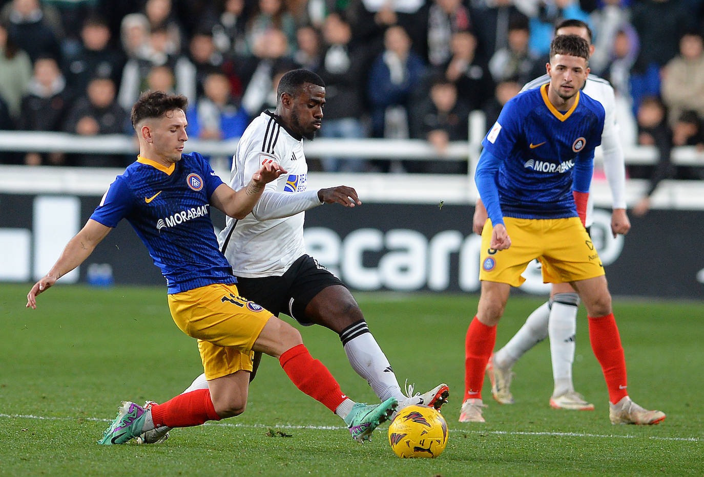 El Burgos CF no puede pasar del empate ante el Andorra