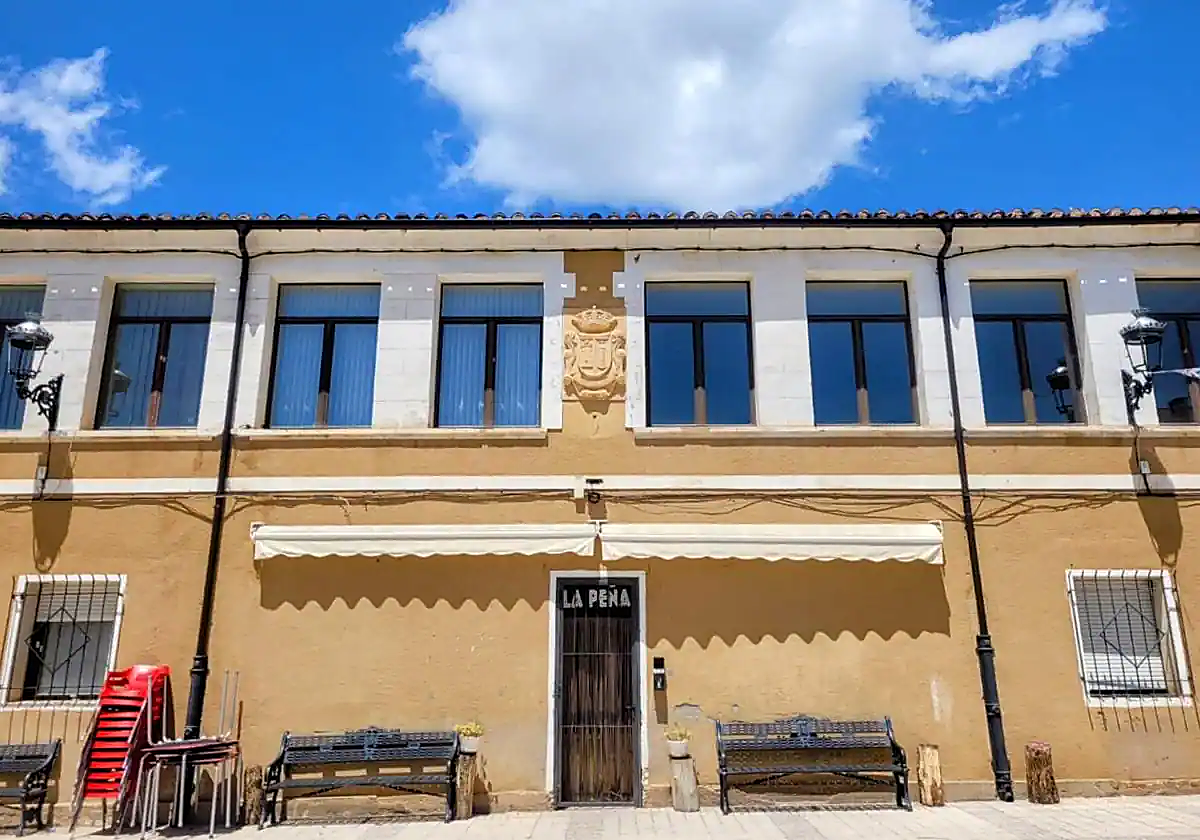 Fachada del Bar de la Junta Vecinal de La Parte de Bureba en régimen de concesión