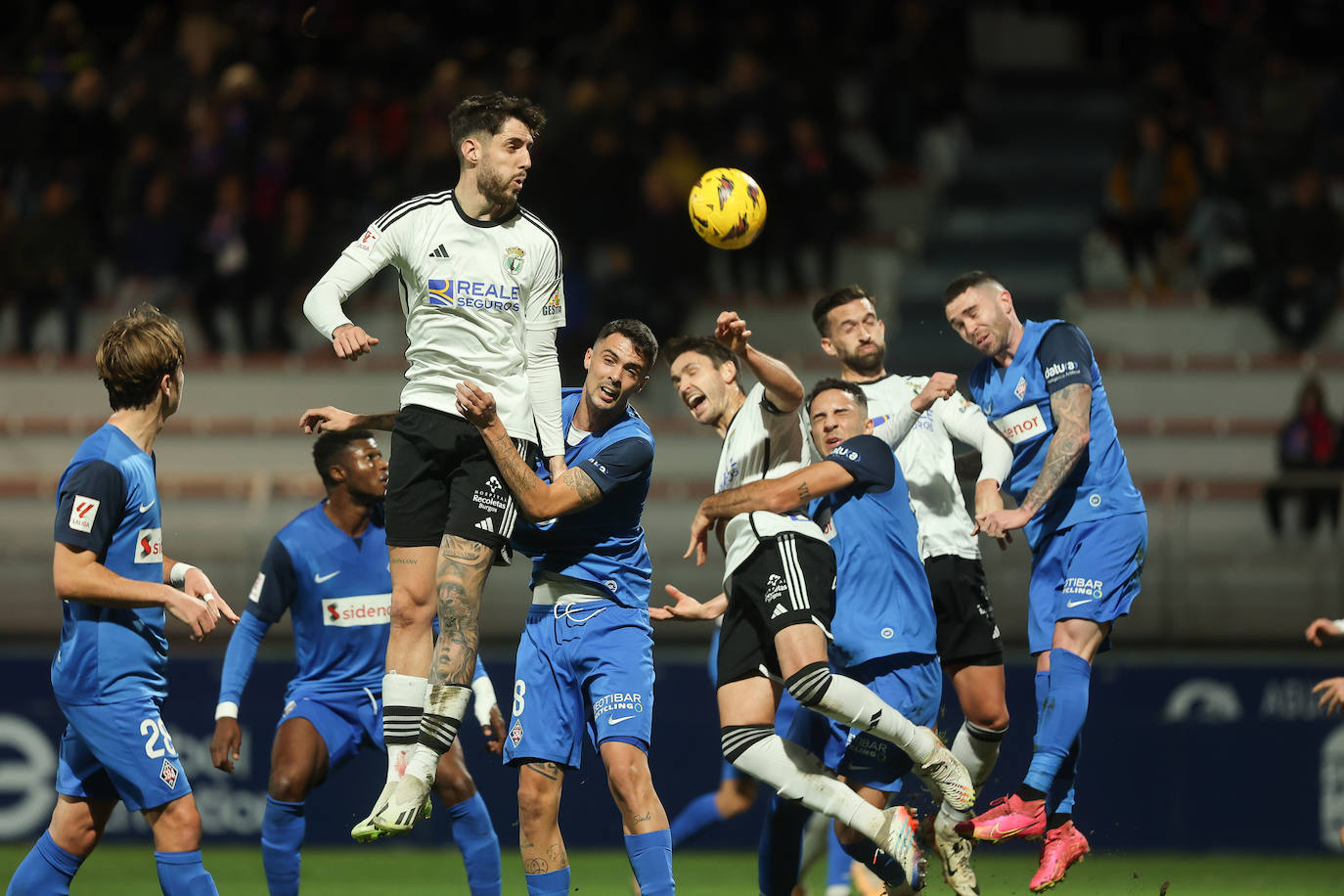 La primera victoria del Burgos CF a domicilio, en imágenes