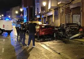 Una furgoneta se empotraba de madrugada contra siete turismos aparcados en Burgos.