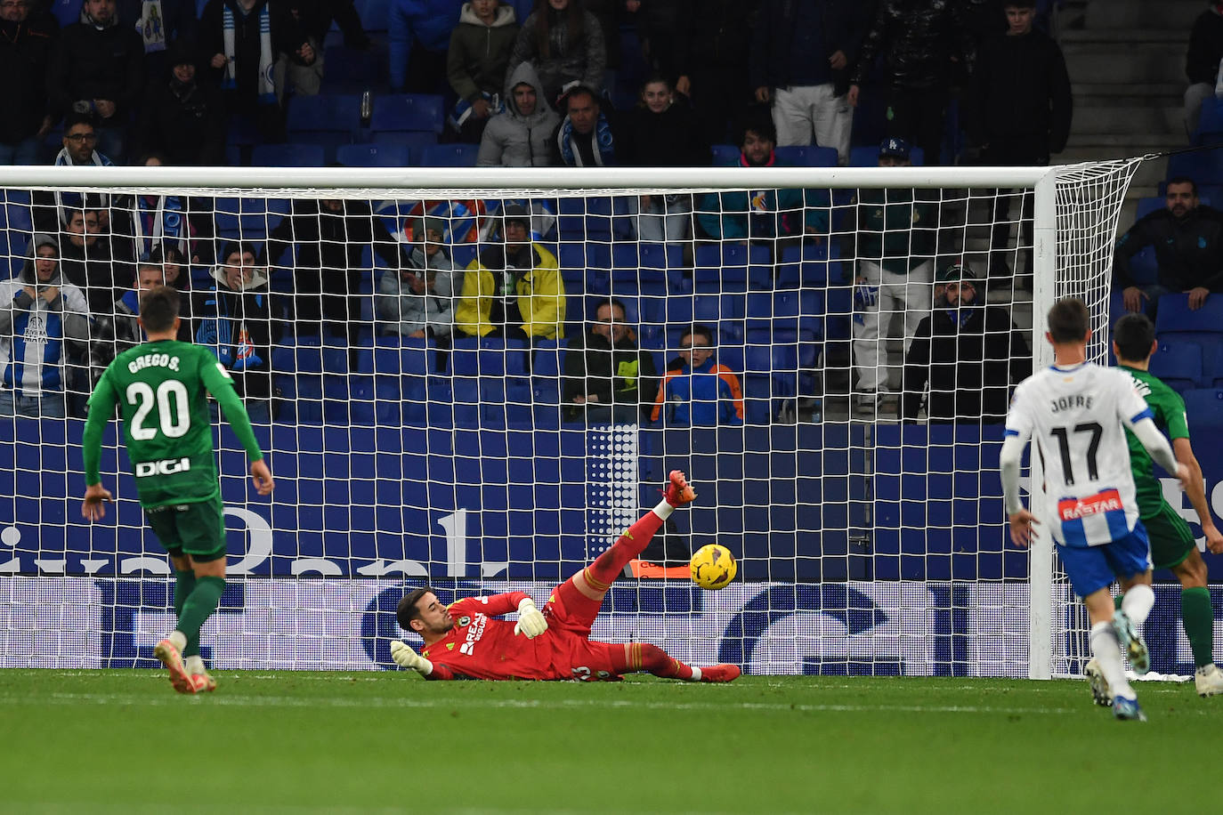 El empate entre el RCD Espanyol y el Burgos CF, en imágenes