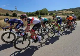 Escapados en la etapa de Picón Blanco en la Vuelta 2021.